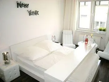A Partment Mediapark Apartamento Colonia Alemania
