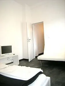 Hotel A Partment Mediapark Apartamento Colonia